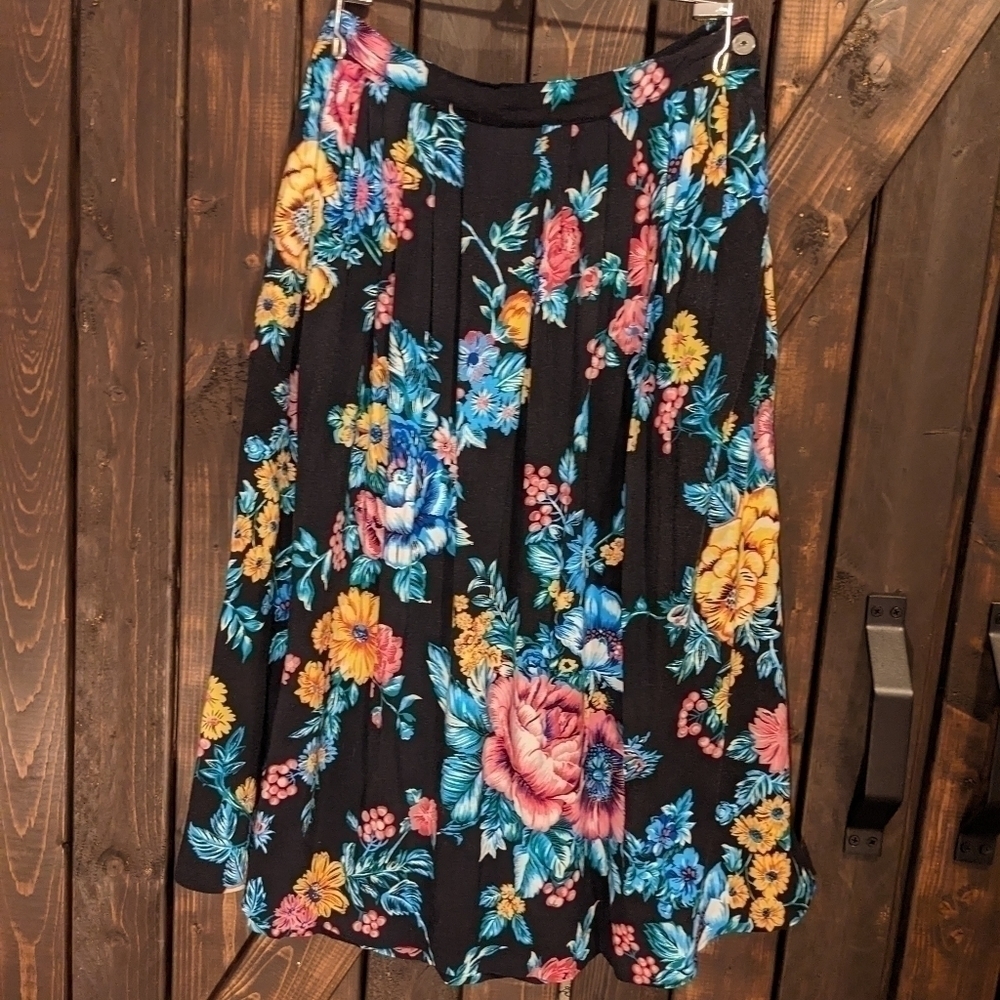 MARISSA floral skirt, size 11